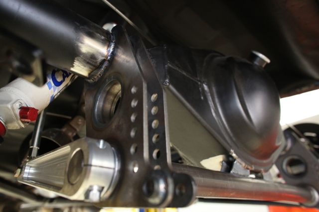 The housing mounted anti-roll bar was fully welded to the differential once the dimensions were verified. Notice the mounting gussets that connect the center of the differential to the cross tube.