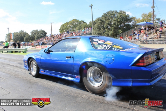 Mike Ruff was the top qualifier in 10.0 Index and had an earned single this morning. Ruff was the very first NMRA Sportsman champion and also has earned championships in IHRA. He put up a 10.06 on the run.